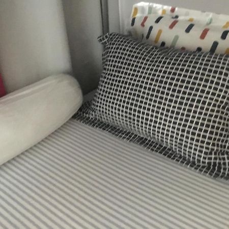 Just For Sleep-Daily Stay 20H To 10H Apres Votre Arrivee Dans Le Batiment D'Entree, Contact I'Hote Via Le Message Ici De Reservation Pour L'Enregistrement I'Entree Dans La Propriete Sans I'Approbation Est Interdite-Resevation D'Un Tiers Est Inaccepta Бобиньи Экстерьер фото
