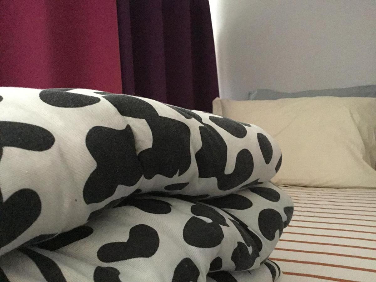 Just For Sleep-Daily Stay 20H To 10H Apres Votre Arrivee Dans Le Batiment D'Entree, Contact I'Hote Via Le Message Ici De Reservation Pour L'Enregistrement I'Entree Dans La Propriete Sans I'Approbation Est Interdite-Resevation D'Un Tiers Est Inaccepta Бобиньи Экстерьер фото