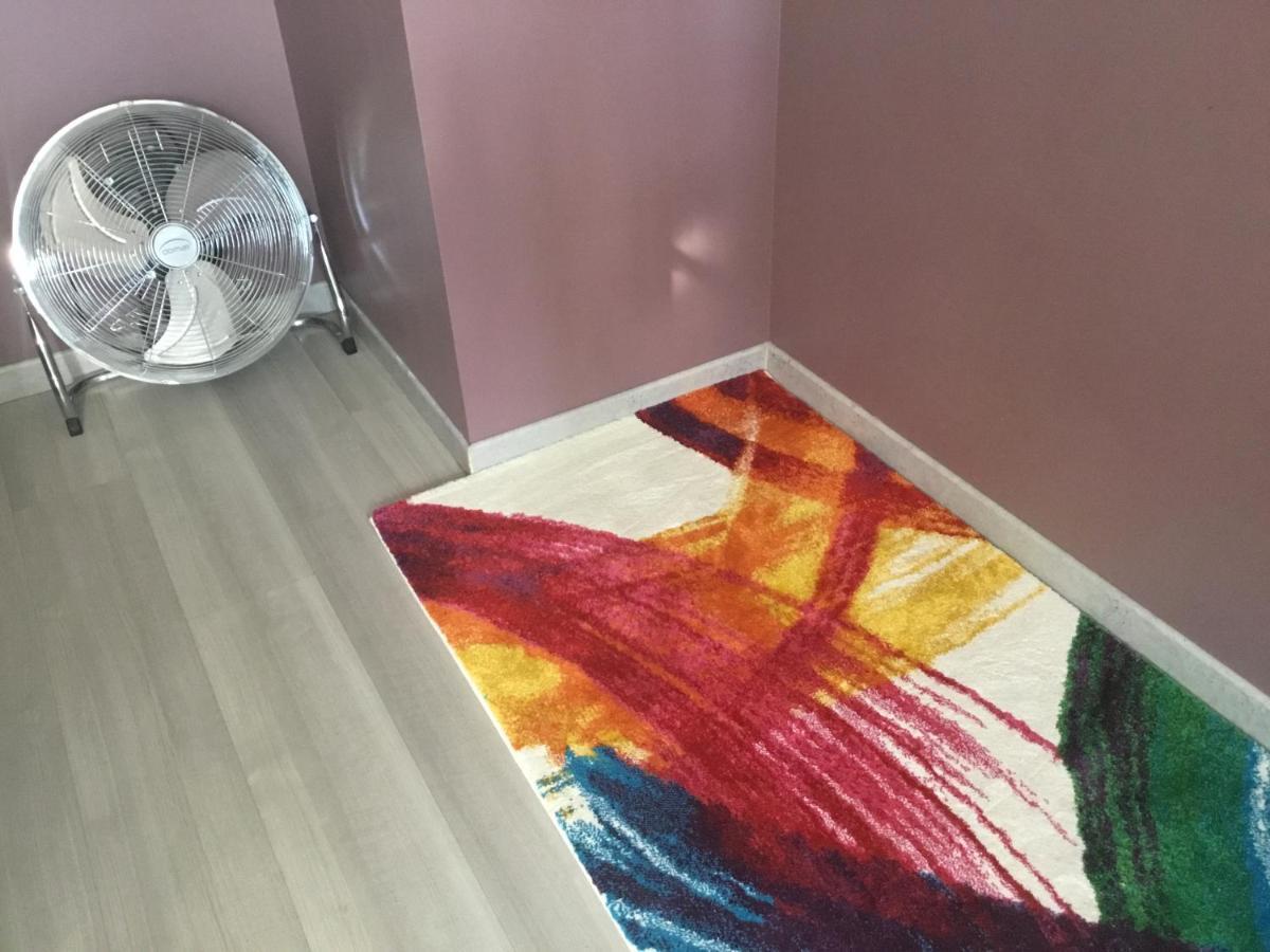 Just For Sleep-Daily Stay 20H To 10H Apres Votre Arrivee Dans Le Batiment D'Entree, Contact I'Hote Via Le Message Ici De Reservation Pour L'Enregistrement I'Entree Dans La Propriete Sans I'Approbation Est Interdite-Resevation D'Un Tiers Est Inaccepta Бобиньи Экстерьер фото