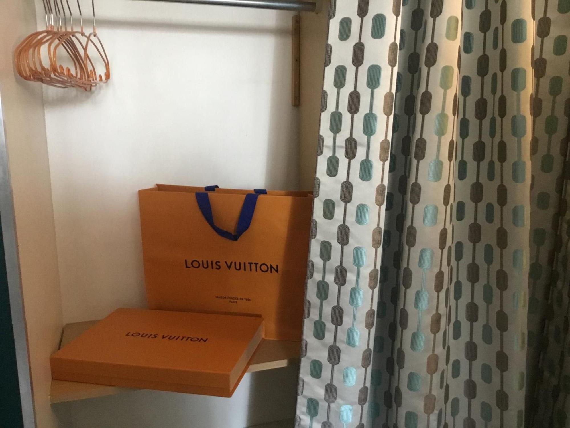 Just For Sleep-Daily Stay 20H To 10H Apres Votre Arrivee Dans Le Batiment D'Entree, Contact I'Hote Via Le Message Ici De Reservation Pour L'Enregistrement I'Entree Dans La Propriete Sans I'Approbation Est Interdite-Resevation D'Un Tiers Est Inaccepta Бобиньи Экстерьер фото