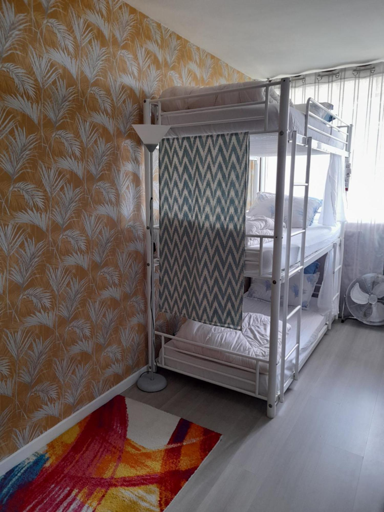 Just For Sleep-Daily Stay 20H To 10H Apres Votre Arrivee Dans Le Batiment D'Entree, Contact I'Hote Via Le Message Ici De Reservation Pour L'Enregistrement I'Entree Dans La Propriete Sans I'Approbation Est Interdite-Resevation D'Un Tiers Est Inaccepta Бобиньи Экстерьер фото